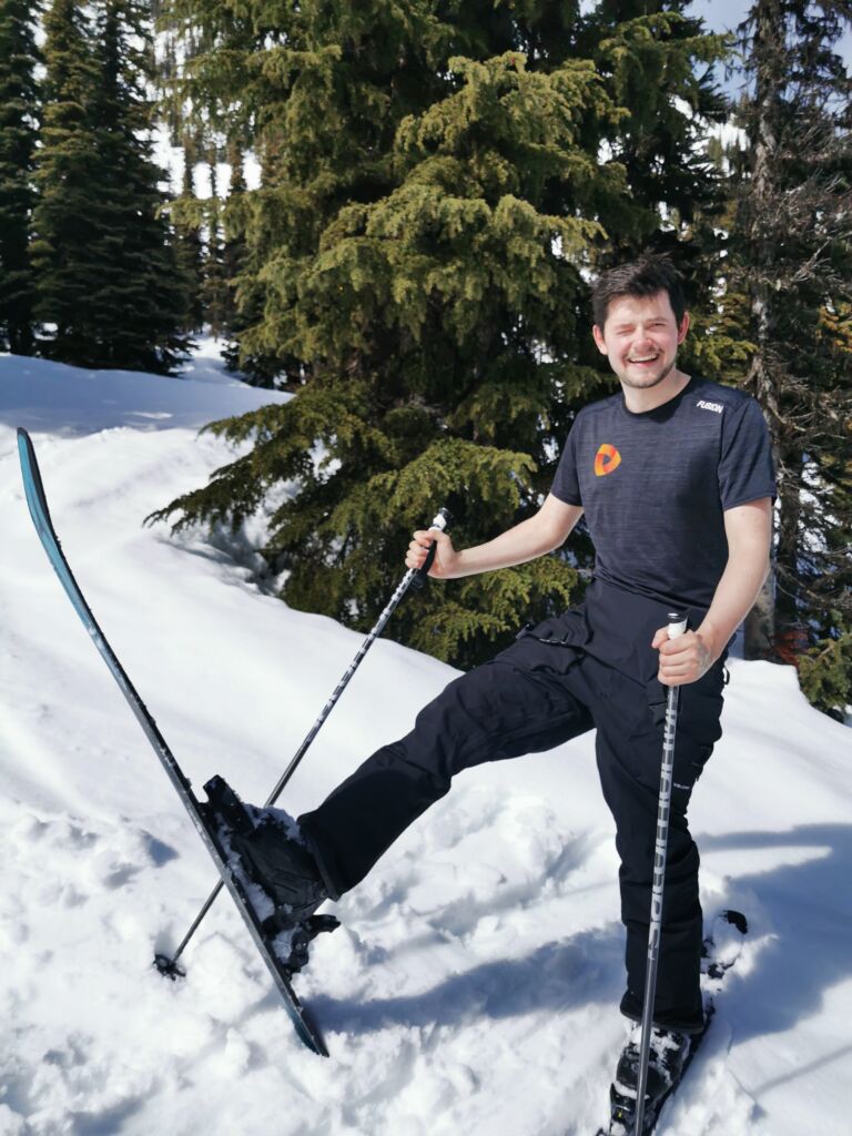 Tobias på Ski